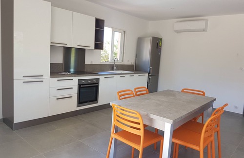 Olmeto Apartment | 2 bedroom apartment 200 meters from the WIFI beach, balconies, terraces,
