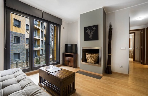 El Tarter Apartment | 2 Bedroom Apartment next to ski slopes. El Tarter. FLOC 45