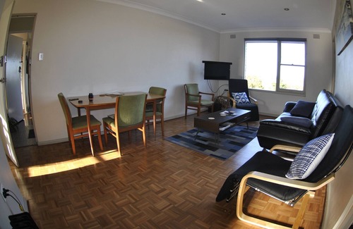 Wollongong CBD Apartment | 2 Bedroom Apartment