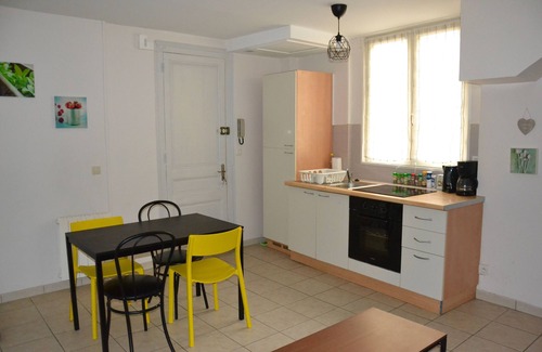 Gare-Jouvenet Apartment | 2 bedroom apartment, between SNCF station and hypercentre