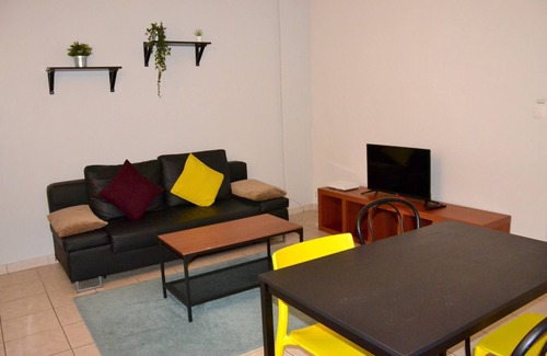 Gare-Jouvenet Apartment | 2 bedroom apartment, between SNCF station and hypercentre