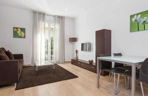 Dreta de l'Eixample Apartment | 2 bedroom apartment for 3 people