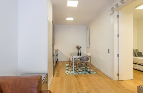 El Putget i Farro Apartment | 2 bedroom apartment in uptown area for temporary rentals