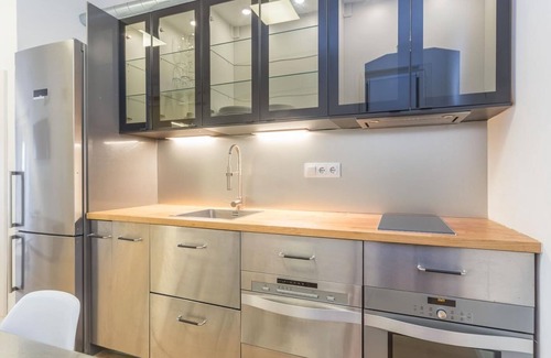 El Putget i Farro Apartment | 2 bedroom apartment in uptown area for temporary rentals