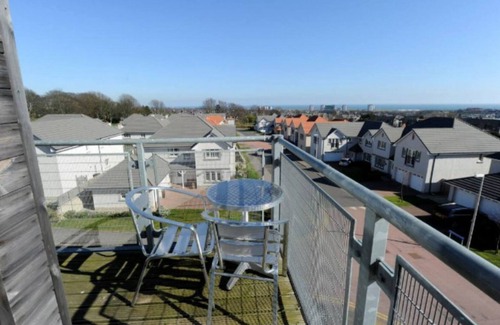 Central Aberdeen Apartment | 2 Bedroom Apartment - Hilton Campus