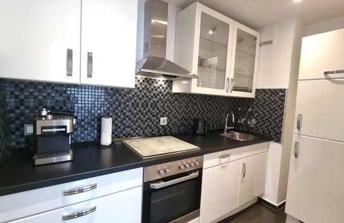 Luenen Apartment | 2-bedroom apartment I kitchen I balcony I WiFi I Prime I gaming I parking spot