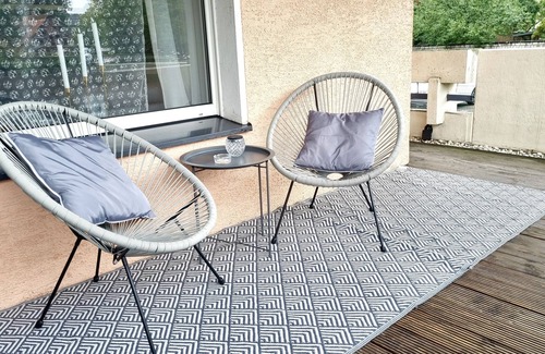 Luenen Apartment | 2-bedroom apartment I kitchen I balcony I WiFi I Prime I gaming I parking spot