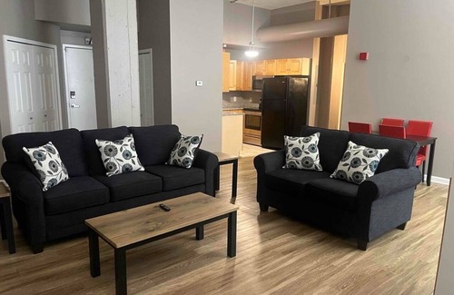 Downtown Cleveland Apartment | 2-bedroom apartment in amazing Cleveland with AC, fitness room