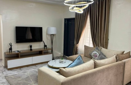 Ikeja Apartment | 2-bedroom apartment in charming Lagos