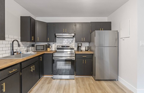 Exeter Apartment | 2 Bedroom Apartment In Exeter - Bo's BNBs Unit 3