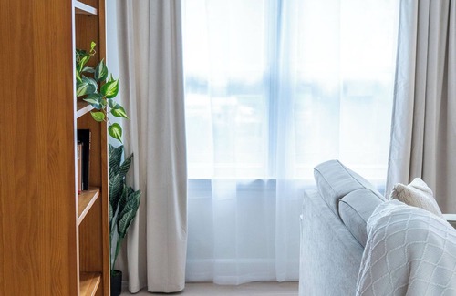 Ecorse Apartment | 2-bedroom apartment in fabulous Ecorse with AC, WiFi