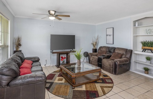 Iowa House | 2 Bedroom apartment in Iowa, La #3