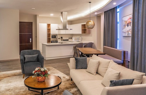 Nairobi West Apartment | 2-bedroom apartment in brilliant Nairobi with WiFi, fitness room