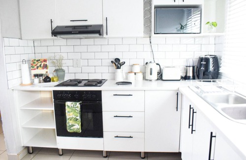 Windhoek West Apartment | 2-bedroom apartment in charming centrally located for your convenience.