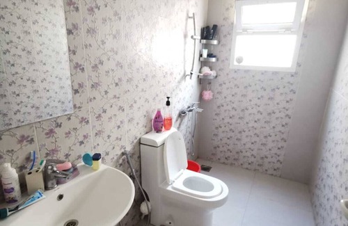 Seeb Apartment | 2-bedroom apartment in peaceful Muscat with WiFi, AC. Enjoyable getaway