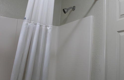Augusta Apartment | 2-bedroom apartment in lovely Augusta with AC, WiFi