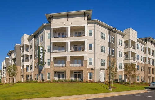 Madison Apartment | 2-bedroom apartment in tranquil Madison with WiFi, fitness room, AC