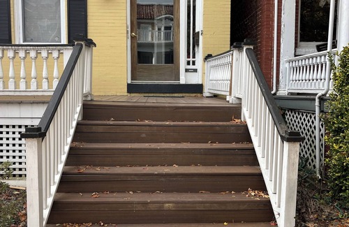 Fan District Apartment | 2-bedroom apartment in pleasant Richmond with AC, WiFi