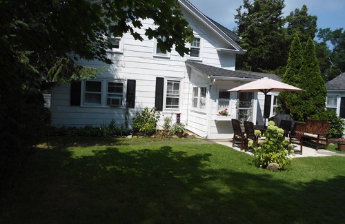 Southold Apartment | 2 Bedroom Apartment in Historic Home with private yard (WBH)