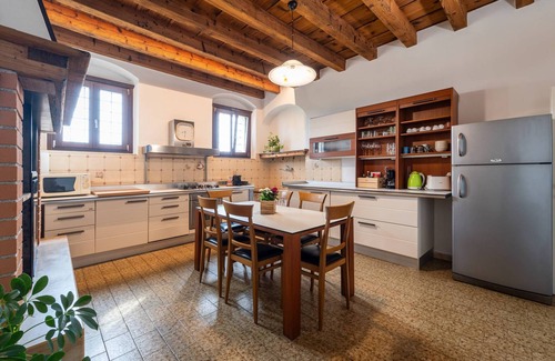 Monzambano Apartment | 2 bedroom apartment in lombardy