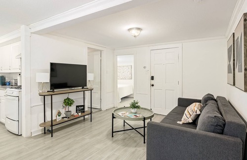 Lakeland Apartment | 2-Bedroom Apartment Located Near Downtown Lakeland & Lake Hollingsworthn