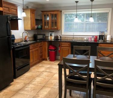 Highlands - Perkins Apartment | 2 bedroom apartment next to LSU campus