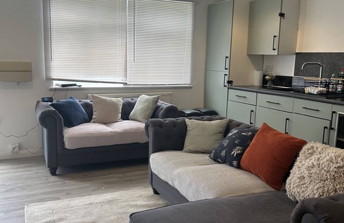 Horley Apartment | 2 Bedroom apartment near Gatwick