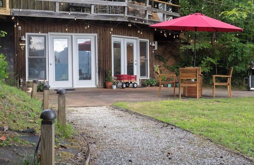 Sylva Apartment | 2 Bedroom Apartment overlooks WCU and Cullowhee NC with hot tub and the view wow