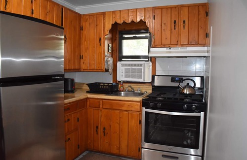 Greentown Apartment | 2 Bedroom Apartment Situated at the Heart of Promised Land State Park