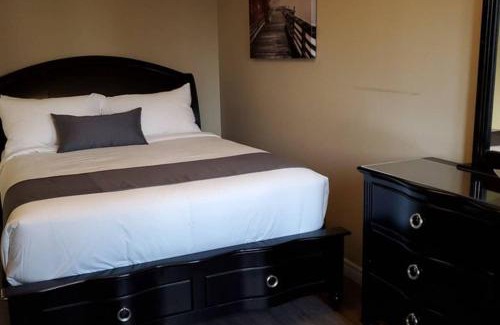 Downtown Gatineau Apartment | 2-Bedroom Apartment Sweet #2 by Amazing Property Rentals