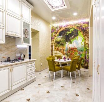 Lviv City Center Apartment | 2 bedroom apartment Tykha street city center with parking place