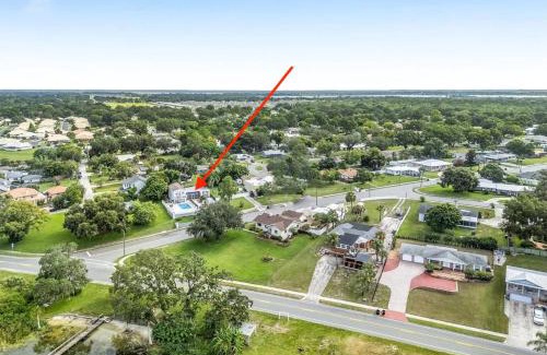 Auburndale Apartment | 2 Bedroom Apartment