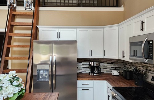 Carterville Apartment | 2-Bedroom Apartment just 15 minutes from Southern Illinois University