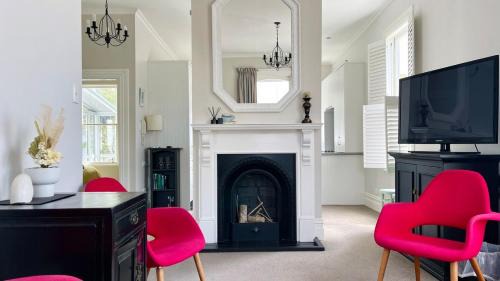 Te Aro Apartment | 2 Bedroom Apartment where Modern Luxury meets Historic charm