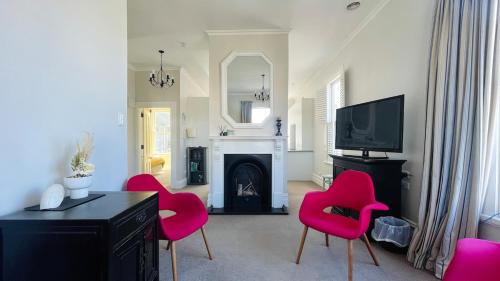 Te Aro Apartment | 2 Bedroom Apartment where Modern Luxury meets Historic charm