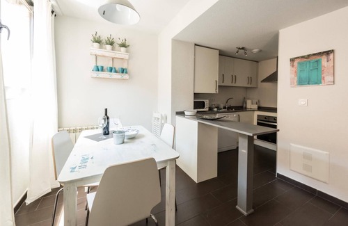 La Latina Apartment | 2 bedroom apartment with wifi