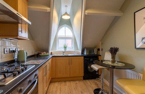 West Cliff Apartment | 2 Bedroom apartment with sea views