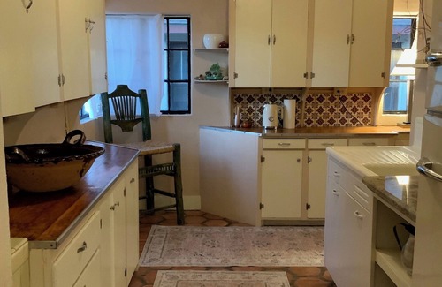 Tucumcari Other | 2 bedroom artful Castle in the Heart of Tucumcari! Walk to restaurants & museums