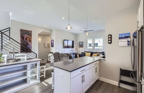 Arvada House | 2 Bedroom Arvada Escape