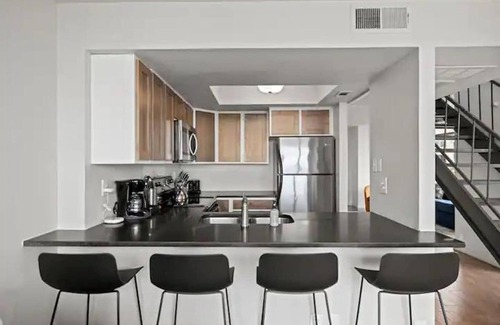 West End Apartment | 2 Bedroom Austin Apartment with Awesome Views!