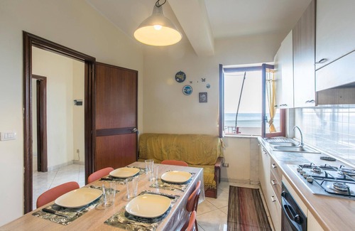 Mili San Pietro Apartment | 2 bedroom awesome apartment in Messina