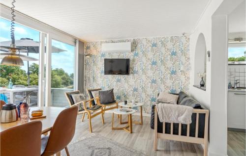 Sandkaas Apartment | 2 Bedroom Awesome Apartment In Allinge