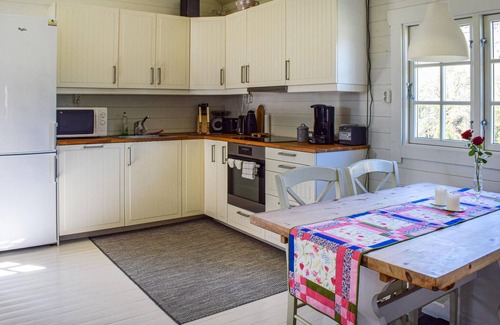 Skiptvet Municipality House | 2 bedroom awesome home in Sarpsborg