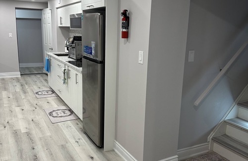 Innisfil Apartment | 2 Bedroom Basement With Separate Entrance Family-friendly