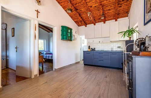 Island Dugi Otok House | 2 bedroom beach front home in Sali