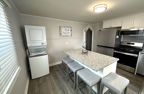 Beach Haven Apartment | 2 Bedroom Beach Haven getaway