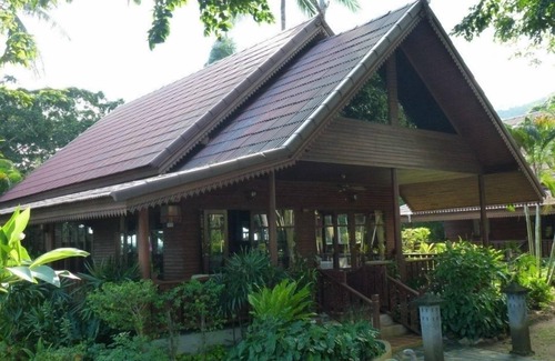 Plai Laem Villa | 2 Bedroom Beachfront Villa Bang Po (B1)