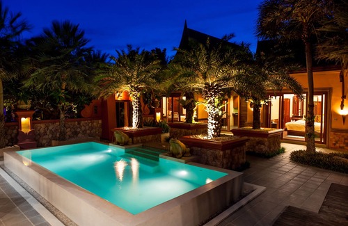 Maret Villa | 2 Bedroom Beachfront Pool Villa