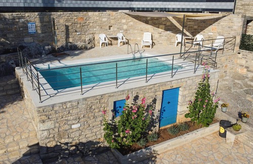 Benkovac House | 2 bedroom beautiful home in Popovici