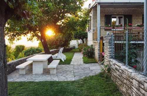 Benkovac House | 2 bedroom beautiful home in Popovici